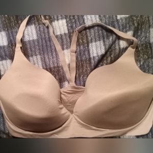 Victoria's Secret 38DD body by Victoria lightly lined plunge bra